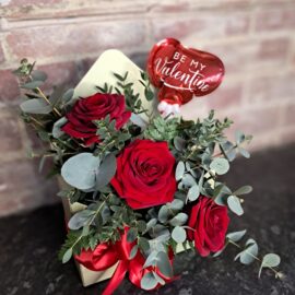 Red Roses & Envelope
